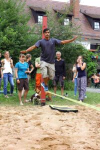 Milan auf der Slackline
