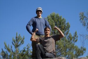 Kai und Milan nach dem 'besiegen' eines Boulders