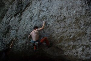 ... kräfig dieser Einstieg ...